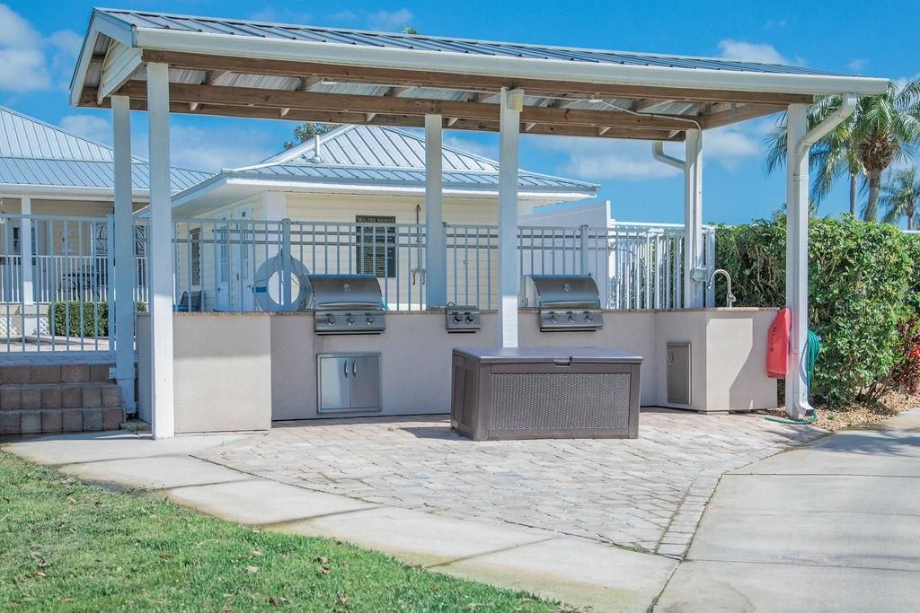 待售: $299,900 (3 贝兹, 2 浴室, 1623 平方英尺)