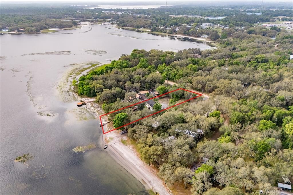 Recently Sold: $325,000 (3 beds, 2 baths, 1568 Square Feet)