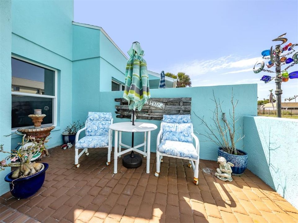 For Sale: $899,999 (4 beds, 0 baths, 2198 Square Feet)