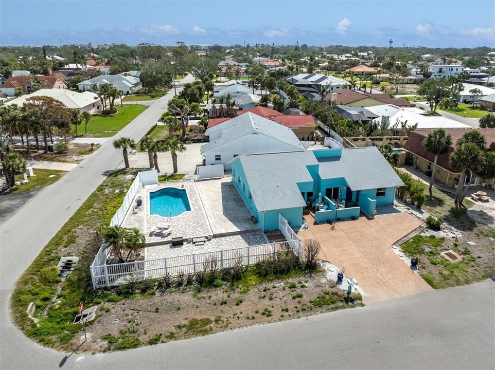 For Sale: $899,999 (4 beds, 0 baths, 2198 Square Feet)