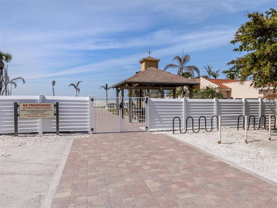 For Sale: $899,999 (4 beds, 0 baths, 2198 Square Feet)