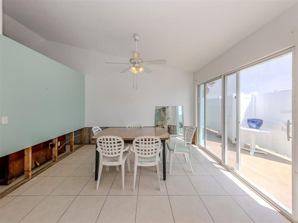 For Sale: $899,999 (4 beds, 0 baths, 2198 Square Feet)