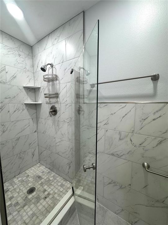 Под контрактом: $2,150 (2 спален, 2 ванн, 1069 Квадратных фут)