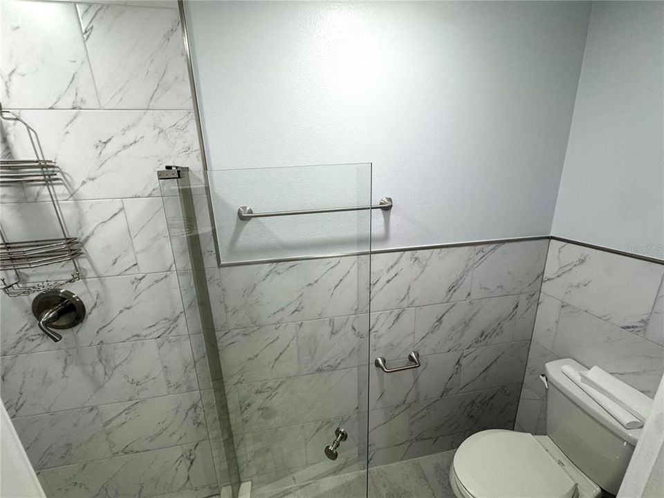 Под контрактом: $2,150 (2 спален, 2 ванн, 1069 Квадратных фут)