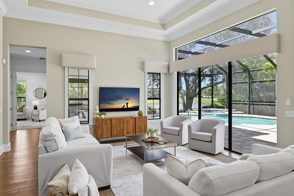 合同活跃: $1,799,000 (4 贝兹, 4 浴室, 3885 平方英尺)