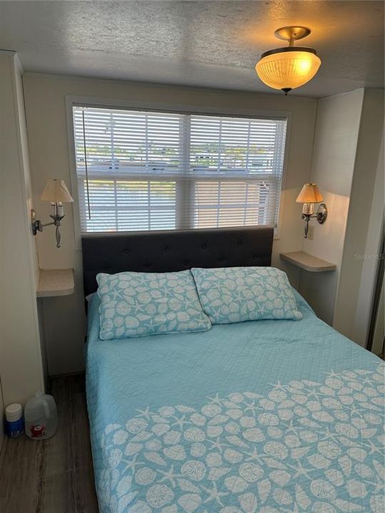 На продажу: $105,000 (1 спален, 1 ванн, 424 Квадратных фут)