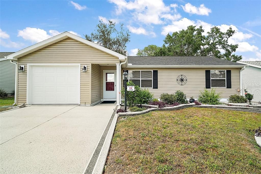 BOND PAID on this charming 2-bedroom, 2-bath single-family home located in the sought-after Village of Del Mar.