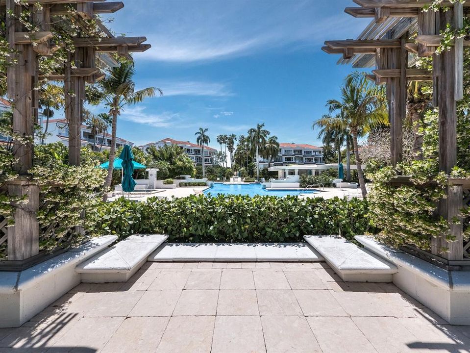 En Venta: $2,150,000 (3 camas, 3 baños, 2365 Pies cuadrados)