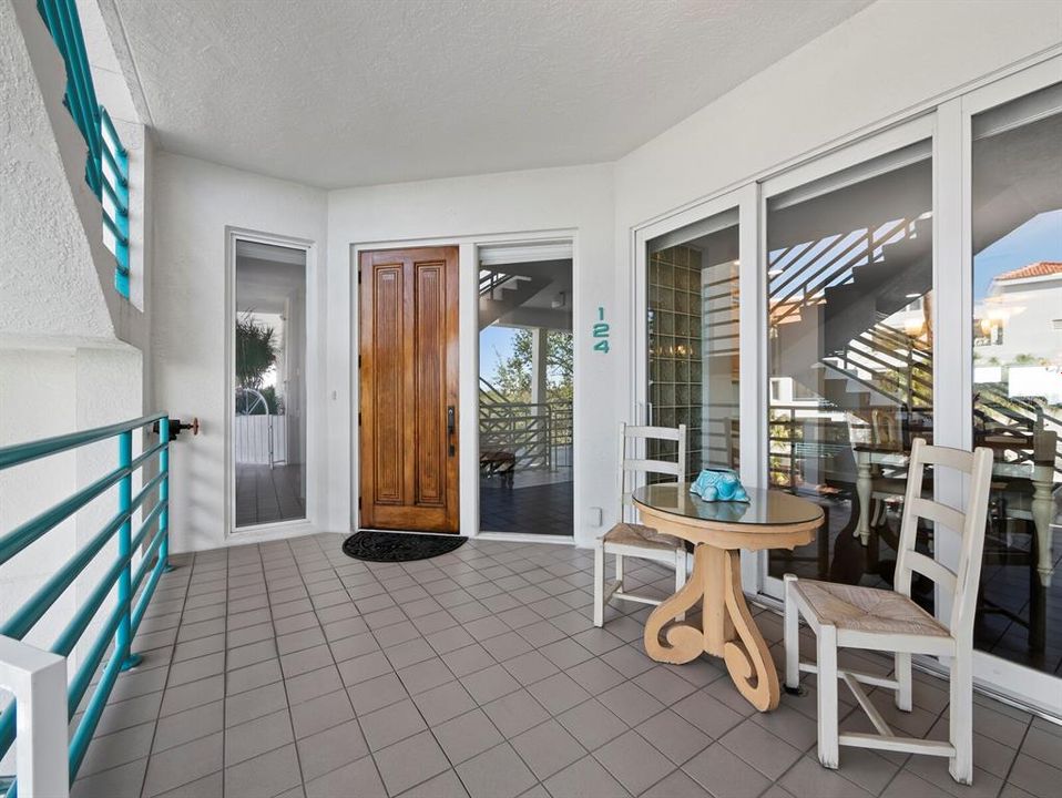 En Venta: $2,150,000 (3 camas, 3 baños, 2365 Pies cuadrados)