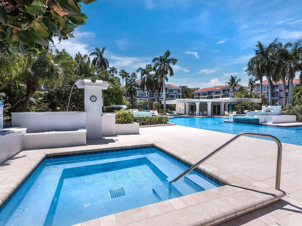 En Venta: $2,150,000 (3 camas, 3 baños, 2365 Pies cuadrados)