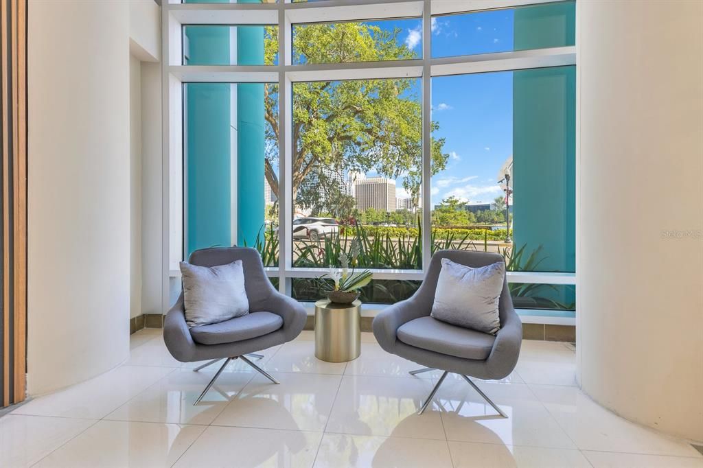 For Sale: $265,000 (1 beds, 1 baths, 771 Square Feet)