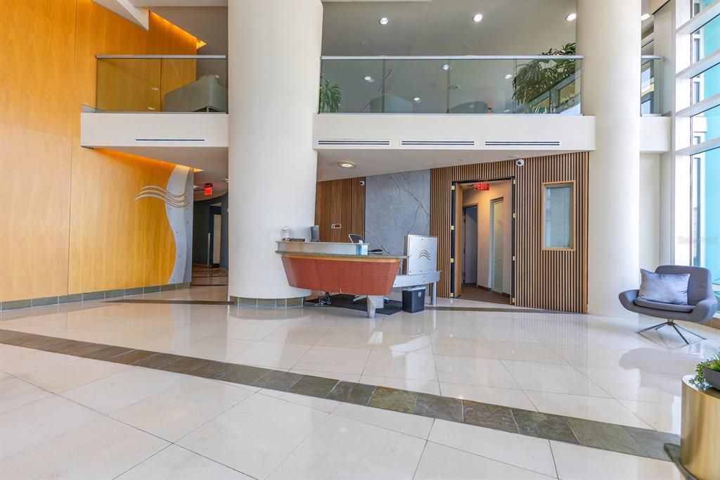 For Sale: $265,000 (1 beds, 1 baths, 771 Square Feet)