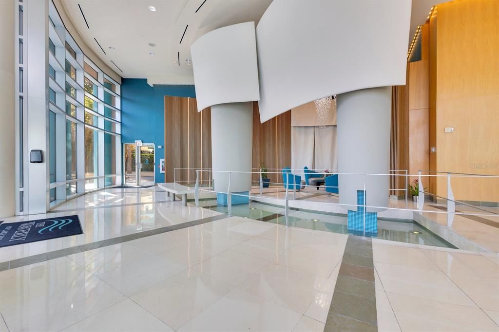 For Sale: $265,000 (1 beds, 1 baths, 771 Square Feet)