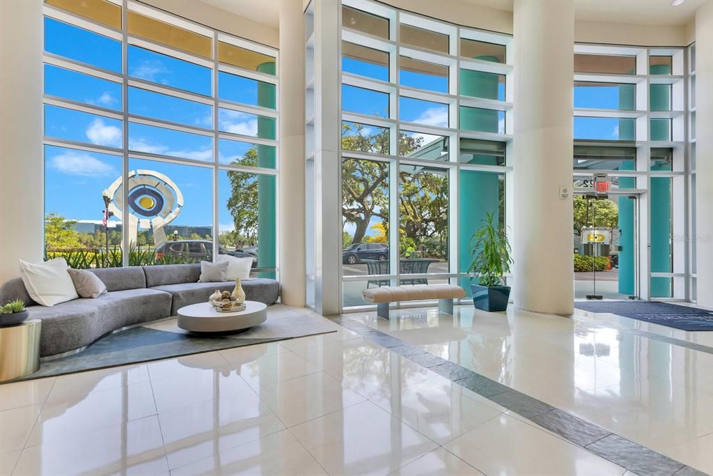 For Sale: $265,000 (1 beds, 1 baths, 771 Square Feet)