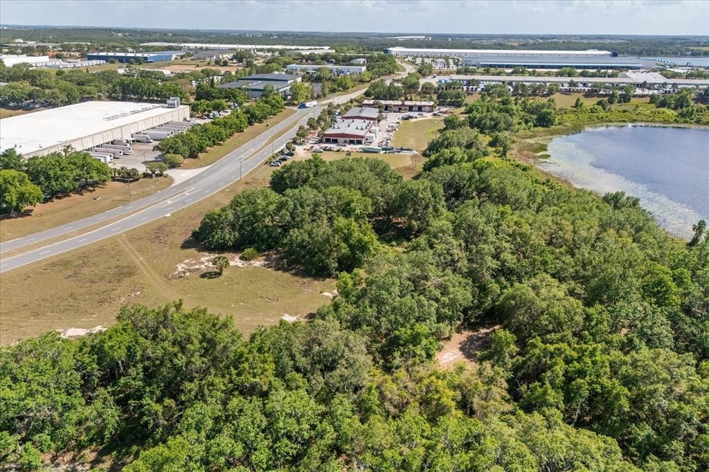 合同活跃: $1,650,000 (4.98 acres)