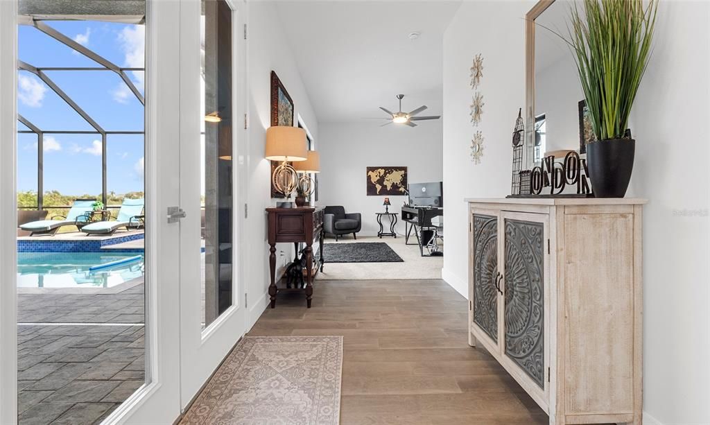 For Sale: $1,095,000 (3 beds, 3 baths, 2980 Square Feet)