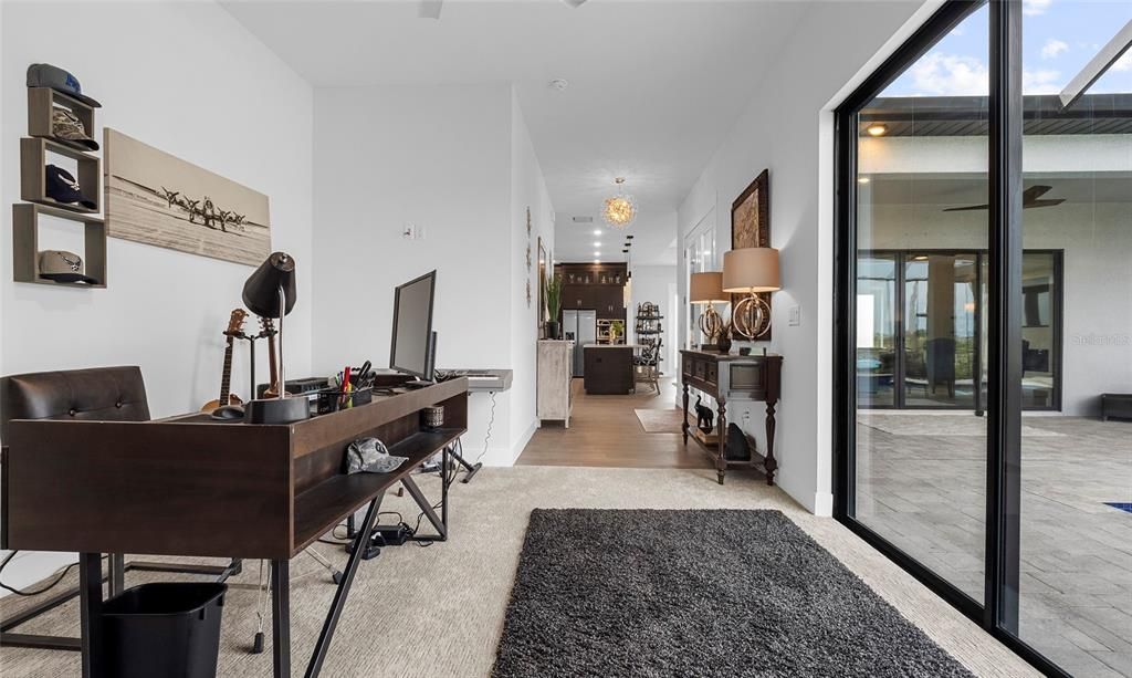 For Sale: $1,095,000 (3 beds, 3 baths, 2980 Square Feet)