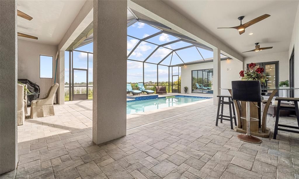 For Sale: $1,095,000 (3 beds, 3 baths, 2980 Square Feet)