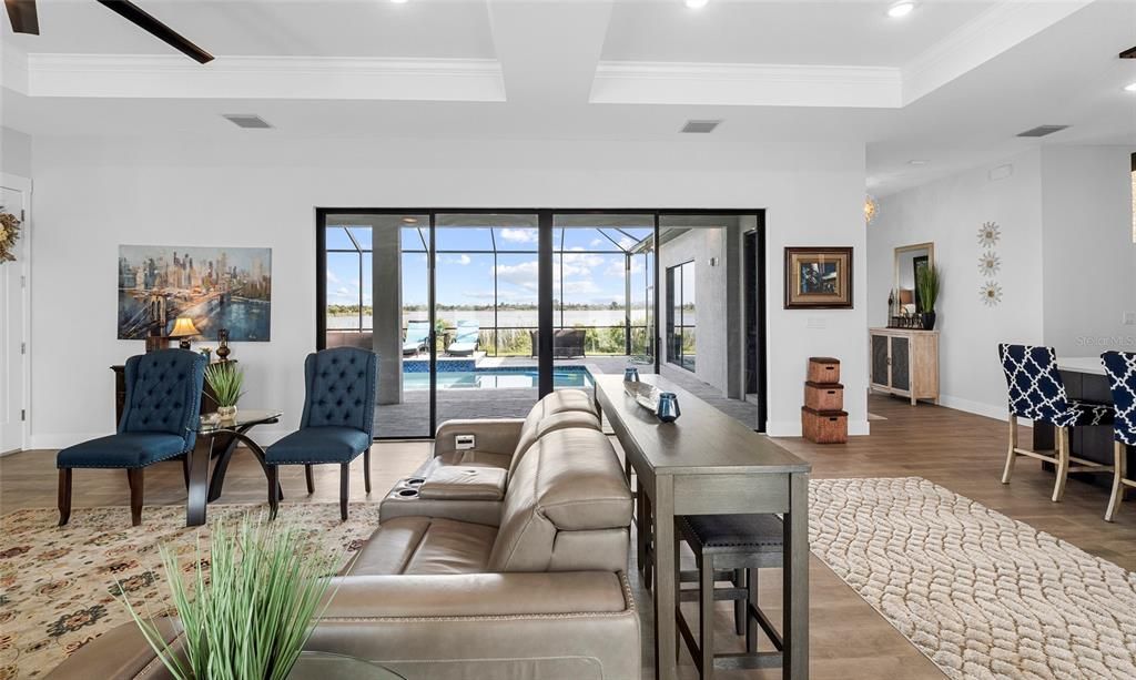 For Sale: $1,095,000 (3 beds, 3 baths, 2980 Square Feet)