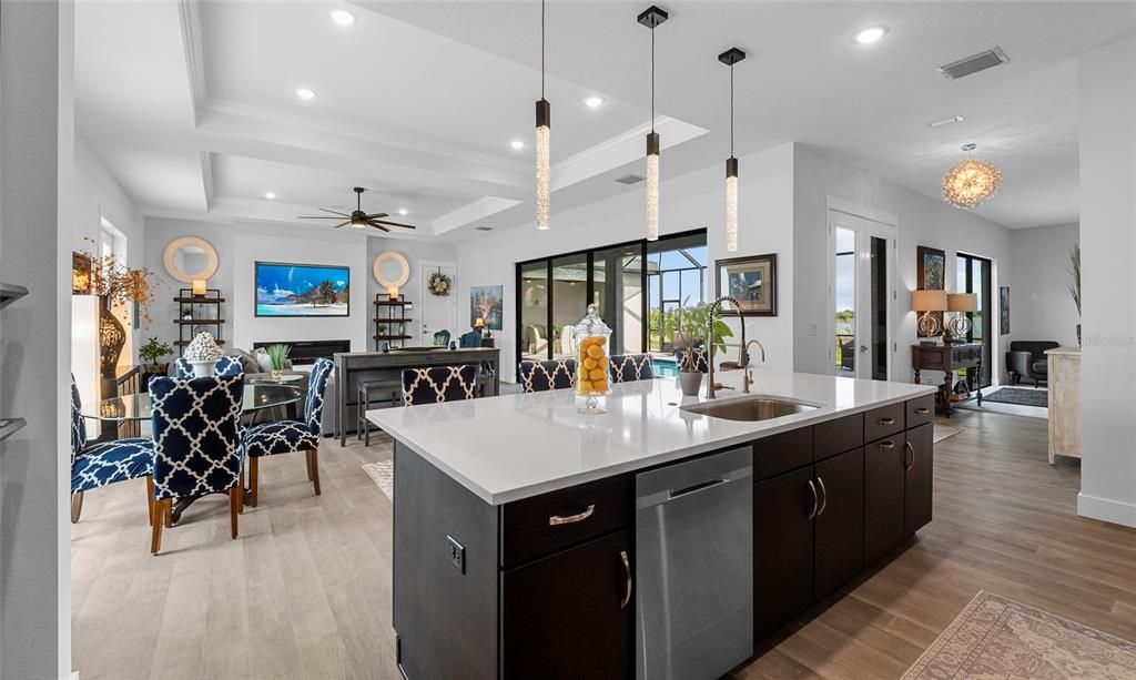 For Sale: $1,095,000 (3 beds, 3 baths, 2980 Square Feet)