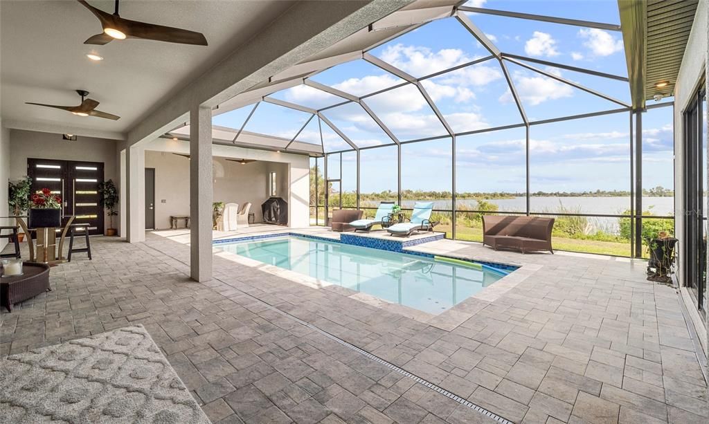 For Sale: $1,095,000 (3 beds, 3 baths, 2980 Square Feet)