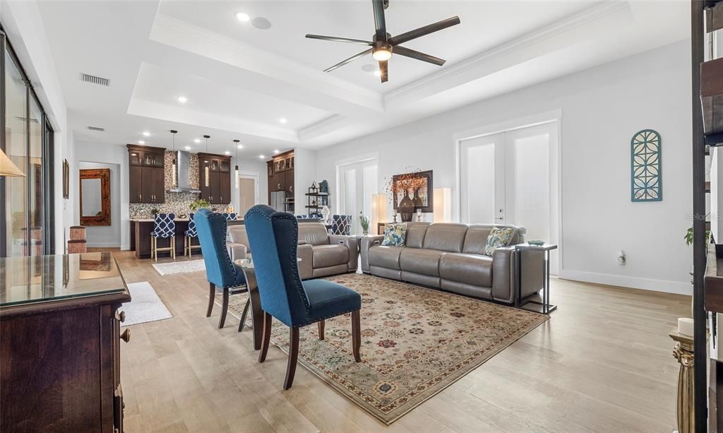 For Sale: $1,095,000 (3 beds, 3 baths, 2980 Square Feet)