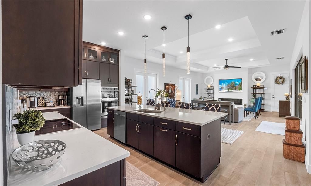 For Sale: $1,095,000 (3 beds, 3 baths, 2980 Square Feet)