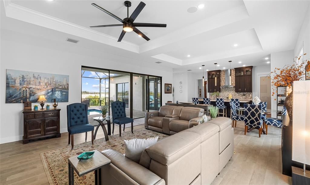 For Sale: $1,095,000 (3 beds, 3 baths, 2980 Square Feet)