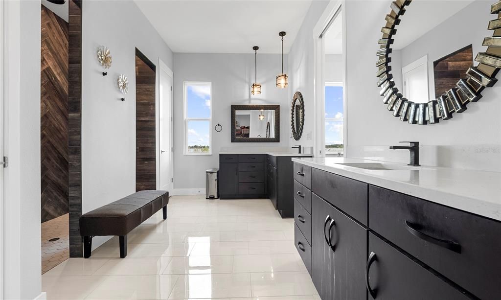 For Sale: $1,095,000 (3 beds, 3 baths, 2980 Square Feet)