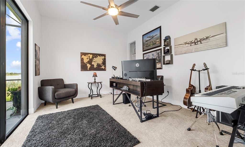 For Sale: $1,095,000 (3 beds, 3 baths, 2980 Square Feet)