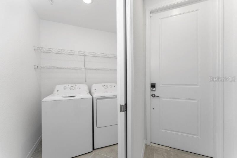 En Renta: $1,800 (3 camas, 2 baños, 1407 Pies cuadrados)