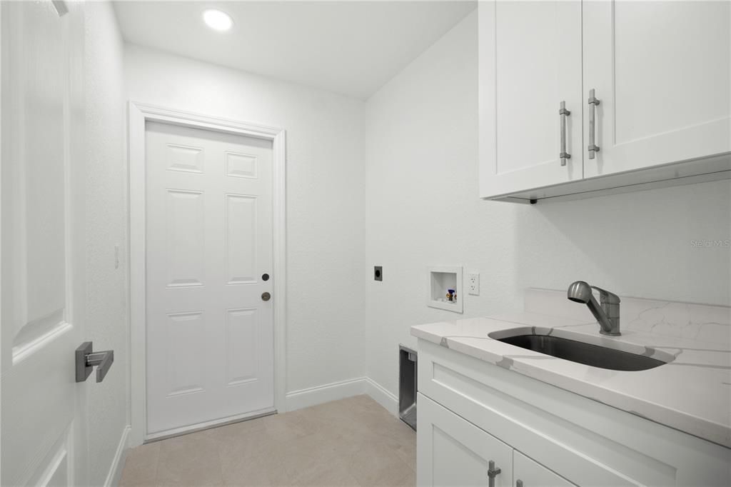 For Sale: $514,900 (4 beds, 3 baths, 2011 Square Feet)