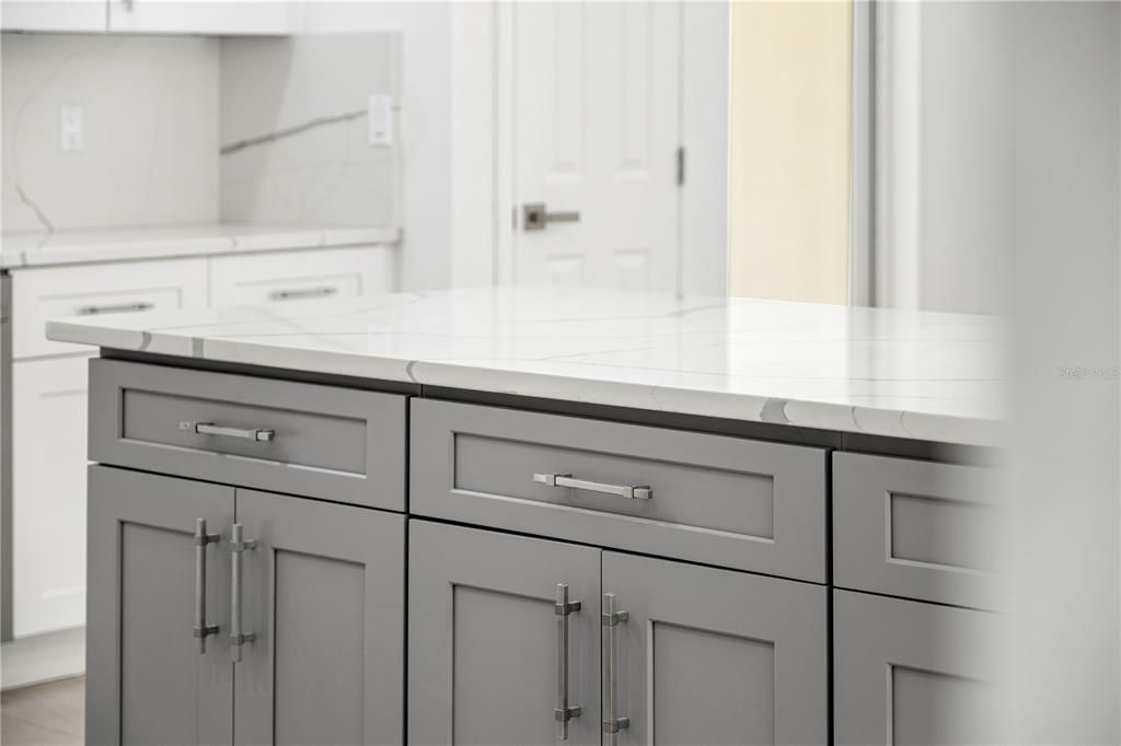 For Sale: $514,900 (4 beds, 3 baths, 2011 Square Feet)