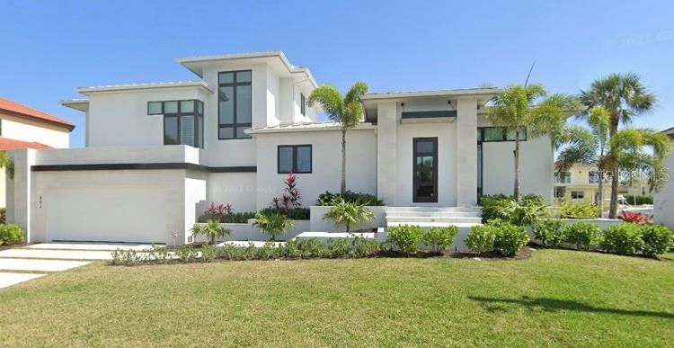 Vendido Recientemente: $3,840,000 (4 camas, 5 baños, 3018 Pies cuadrados)