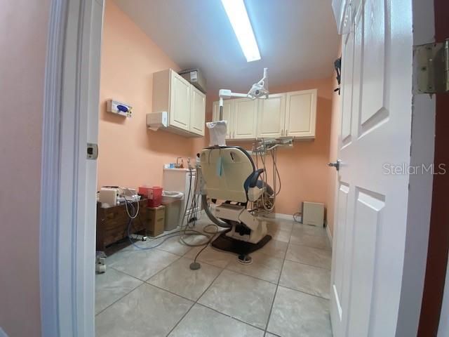 合同活跃: $1,000,000 (0 贝兹, 0 浴室, 2304 平方英尺)