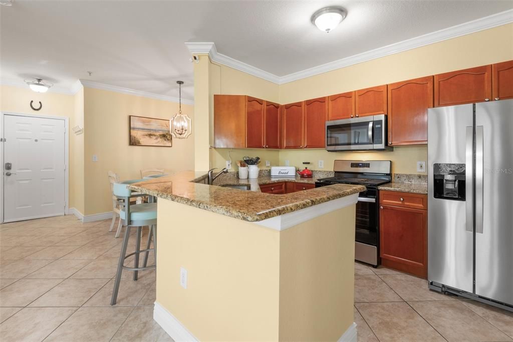 For Sale: $245,000 (2 beds, 2 baths, 1309 Square Feet)
