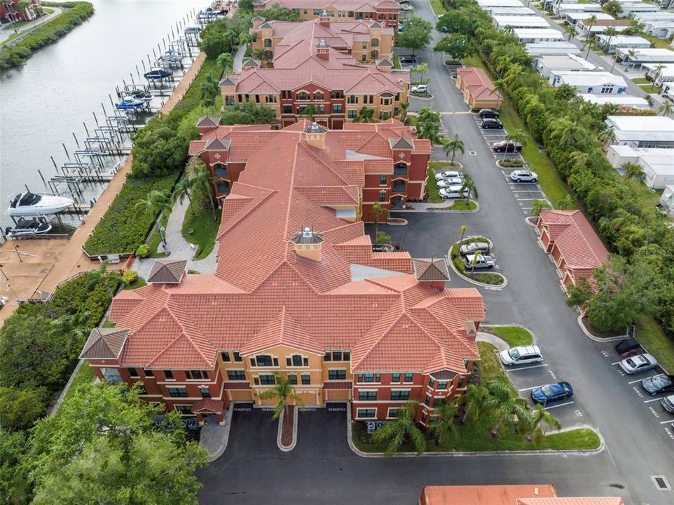 For Sale: $245,000 (2 beds, 2 baths, 1309 Square Feet)