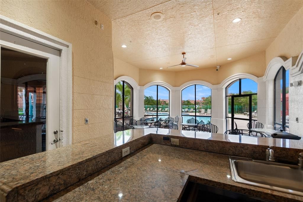 For Sale: $245,000 (2 beds, 2 baths, 1309 Square Feet)