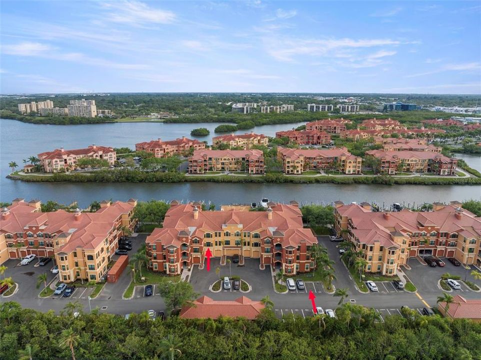 For Sale: $245,000 (2 beds, 2 baths, 1309 Square Feet)