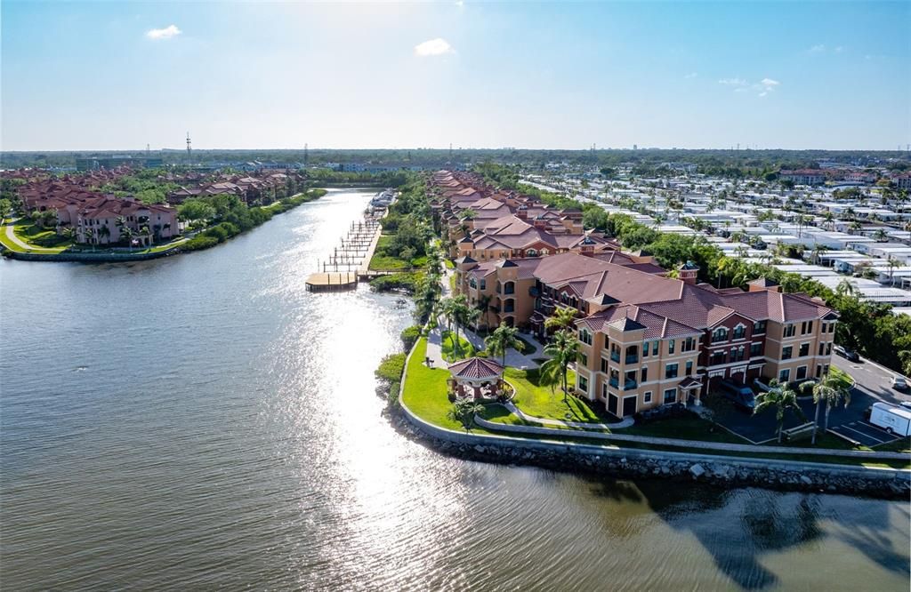 For Sale: $245,000 (2 beds, 2 baths, 1309 Square Feet)