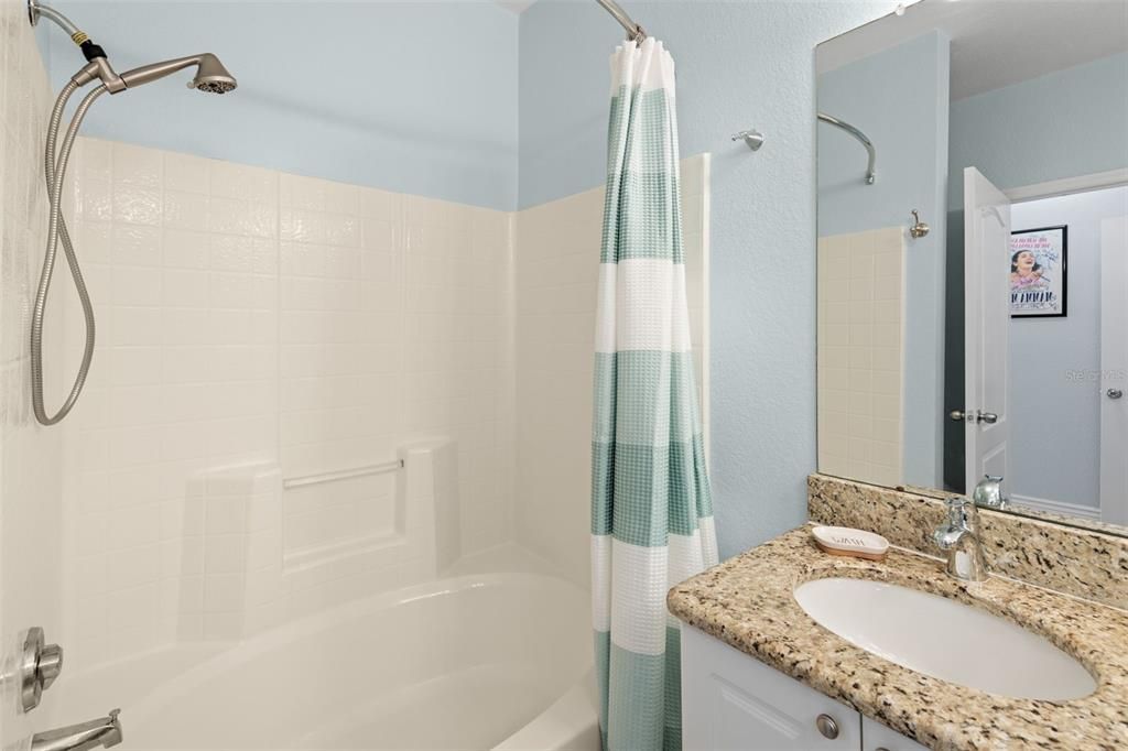 For Sale: $245,000 (2 beds, 2 baths, 1309 Square Feet)