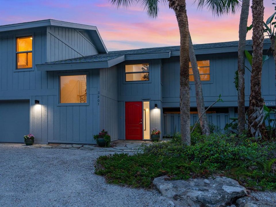 На продажу: $3,995,000 (4 спален, 4 ванн, 3273 Квадратных фут)