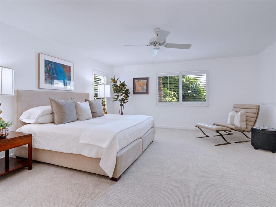 На продажу: $3,995,000 (4 спален, 4 ванн, 3273 Квадратных фут)