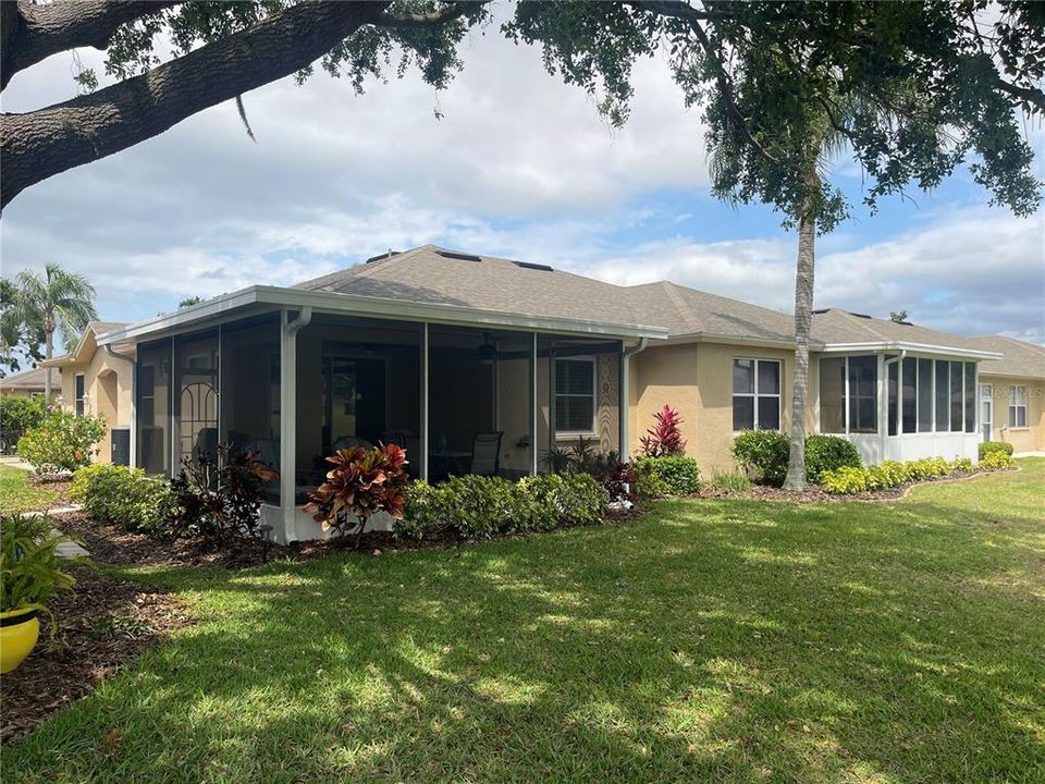 合同活跃: $2,300 (2 贝兹, 2 浴室, 1093 平方英尺)