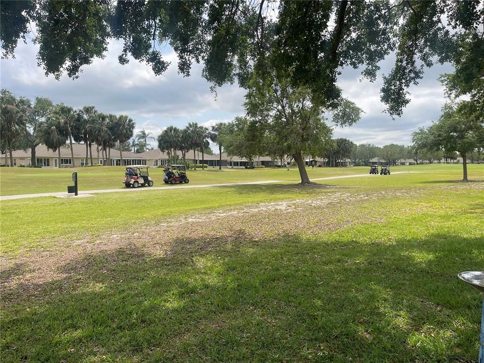 合同活跃: $2,300 (2 贝兹, 2 浴室, 1093 平方英尺)