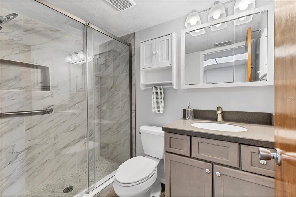 En Venta: $185,000 (2 camas, 2 baños, 1144 Pies cuadrados)