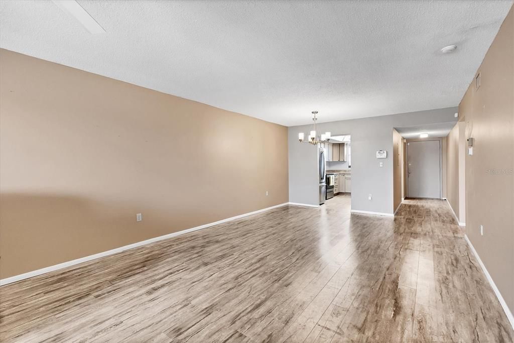 En Venta: $185,000 (2 camas, 2 baños, 1144 Pies cuadrados)