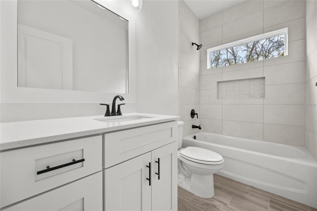 Active With Contract: $419,900 (3 beds, 2 baths, 1664 Square Feet)