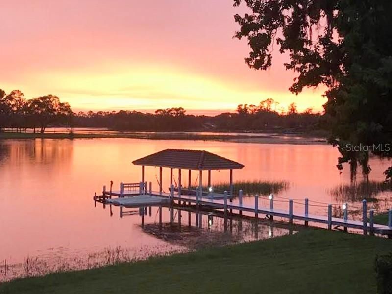 合同活跃: $2,170,000 (4 贝兹, 4 浴室, 5009 平方英尺)