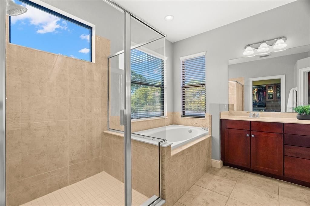 Active With Contract: $1,450,000 (6 beds, 6 baths, 5799 Square Feet)